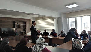 Kadın Kültür Evlerinde Kolon Kanseri Anlatıldı