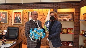 TÜRK TELEKOM FEN LİSESİ MÜDÜRLÜĞÜNDEN BAŞKAN ÇÖL’E ZİYARET