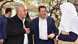 	ZEYBEK BAŞKAN TAŞPINAR MAHALLESİ´Nİ ZİYARET ETTİ