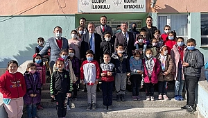 Dinar Kaymakamı Kapankaya Köy Okullarını Ziyaret Etti