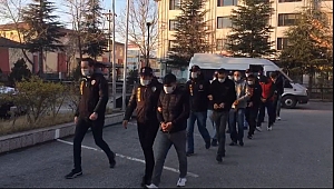 Dolandırıcılık Yapan 7 kişi Yakalandı.