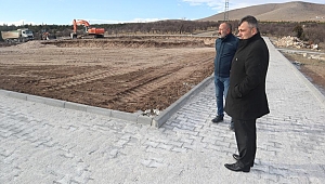 Emirdağ'da Olimpik Yüzme Havuzu'nda çalışmalar devam ediyor.