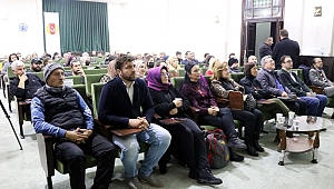 “Gazeteci önce insan olmak zorundadır”