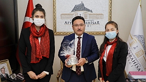 Gaziantep'in Düşman İşgalinden Kurtuluşunun 100. Yılında Afyon Valiliğine Anlamlı Ziyaret