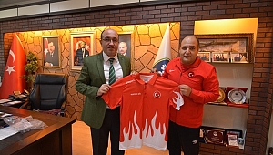 GENÇLİK SPOR İLÇE MÜDÜRLÜĞÜNDEN BAŞKAN ÇÖL’E ZİYARET