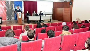 “İŞKUR Kampüste, Mezun Olmayı Beklemeyin” Etkinliği Gerçekleştirildi