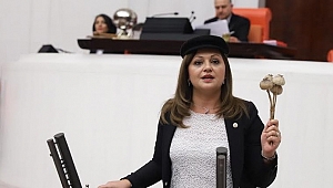 MİLLETVEKİLİ BURCU KÖKSAL TRAFİK KAZASI GEÇİRDİ..