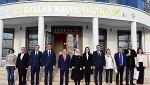 Rektör Karakaş, Çobanlar Kadın Kültür Evinde “Aile, Eğitim ve Çocuk” Konulu Konferans Verdi