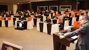 SERTESER, GÜNCEL GELİŞMELER HAKKINDA DEĞERLENDİRMELERDE BULUNDU