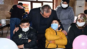 “Sevgi Engel Tanımaz”