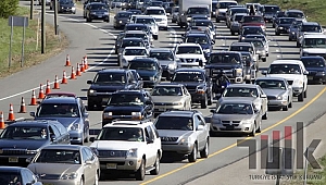 Afyonkarahisar’da trafiğe kayıtlı araç sayısı 2021 yılı sonu itibarıyla 238 413 oldu.