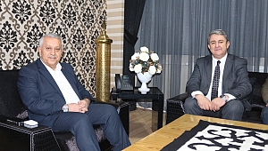 Başkan Adayı Hakan Dilek Başkanı Mehmet Zeybek’i ziyaret etti.