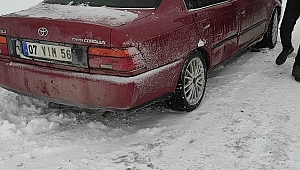  Dinar'ın Pınarlı köyünde maddi hasarlı kaza