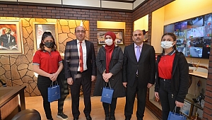 HİSAR MESLEKİ VE TEKNİK ANADOLU LİSESİNDEN BAŞKAN ÇÖL’E ZİYARET