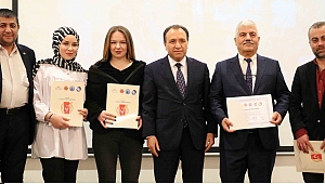 Rektör Karakaş, “10 Ocak Çalışan Gazeteciler Günü” Etkinliğine Katıldı