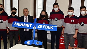 ZEYBEK BAŞKAN´DAN ÖĞRENCİLERE ZİYARET..