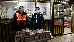 Dinar'da Kandil Simidi Dağıtıldı