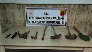 JANDARMA'DAN YERALTI HIRSIZLARINA SUÇ ÜSTÜ BASKIN..