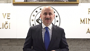 ULAŞTIRMA BAKANI KARAİSMAİLOĞLU’NDAN “DİJİTAL OBEZİTE” UYARISI 