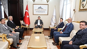 Vali Çiçek, Vergi Haftası Nedeniyle Defterdarlık Heyetini Ağırladı