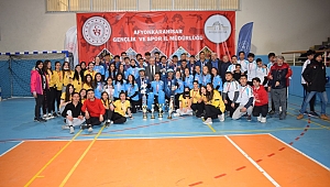 AFYONKARAHİSAR’DA İLK KEZ KRİKET MAÇI OYNANDI