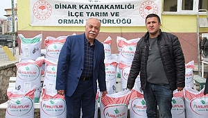  AK Parti Dinar İlçe Başkanı Er, CHP'li Çiftçi Özdemir'e Hibe Tohumu Verdi