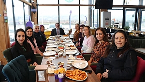 Başkan Sarı, Bayan personellerimizin gününü kutladı 