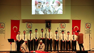 Çanakkale Zaferini Anma Programı Vali Gökmen Çiçek’in Katılımıyla Yapıldı