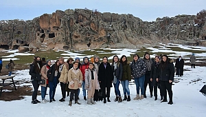 Demirel, “Kadınlarımıza çok şey borçluyuz” 