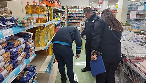 Dinar Belediyesi Zabıta ekiplerinden yağ stoku denetimi 