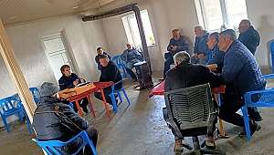  Dinar Jandarma Köy Halkını Dolandırıcılık ve Hayvan Hırsızlığı ile ilgili bilgi verdi