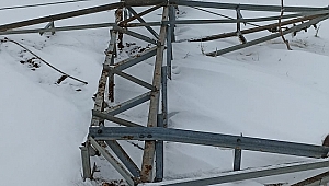 Dinar Köylerinde 60'a Yakın Elektrik Direği Yıkıldı