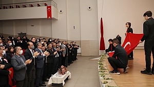 İstiklâl Marşı’mızın Kabulünün 101. Yıl Dönümü Anma Programı Vali Gökmen Çiçek’in Katılımıyla Yapıldı