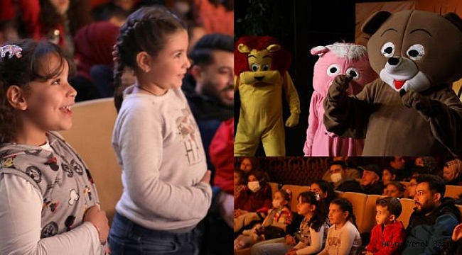 PERDELER DÜNYA TİYATROLAR GÜNÜNE ÖZEL AÇILDI