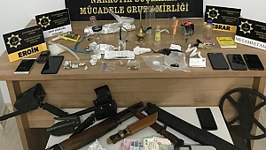 Uyuşturucu Madde Ticareti Yapan 8 Kişi Tutuklandı.