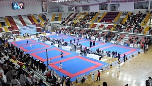 Afyonkarahisarlı Karatecilerden Sivas’ta Büyük Başarı