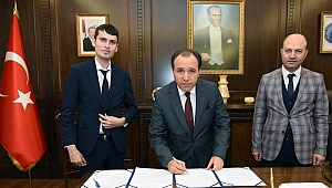 AKÜ ile FSMVÜ Arasında İş Birliği Protokolü İmzalandı