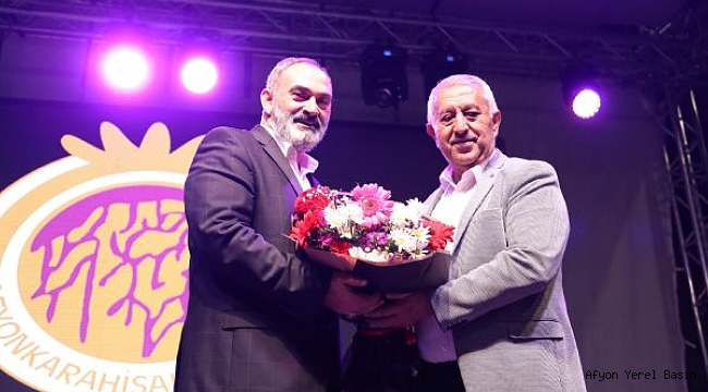 DURSUN ALİ ERZİNCANLI GÖNÜLLERİN PASINI SİLDİ