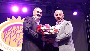 	DURSUN ALİ ERZİNCANLI GÖNÜLLERİN PASINI SİLDİ