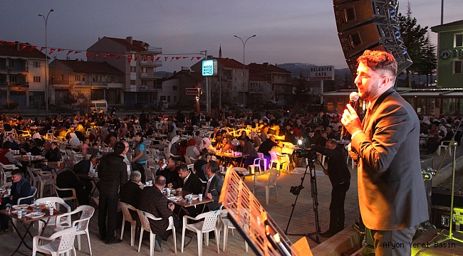 DÜZAĞAÇ BELEDİYESİNDEN MUHTEŞEM İFTAR PROGRAMI..