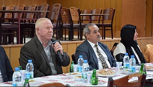 İSCEHİSAR BELEDİYE BAŞKANI AHMET ŞAHİN , BELEDİYE ÇALIŞANLARI İLE İFTAR YAPTI.