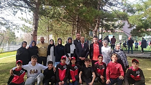 Taytak genç sporcuları tebrik etti