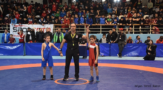 U11-U13 TÜRKİYE GÜREŞ ŞAMPİYONASI BAŞLADI
