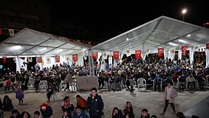 ZAFER MEYDANI YİNE DOPDOLU 