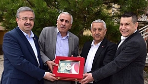 ZEYBEK BAŞKAN BEYAZIT MAHALLESİ´Nİ ZİYARET ETTİ