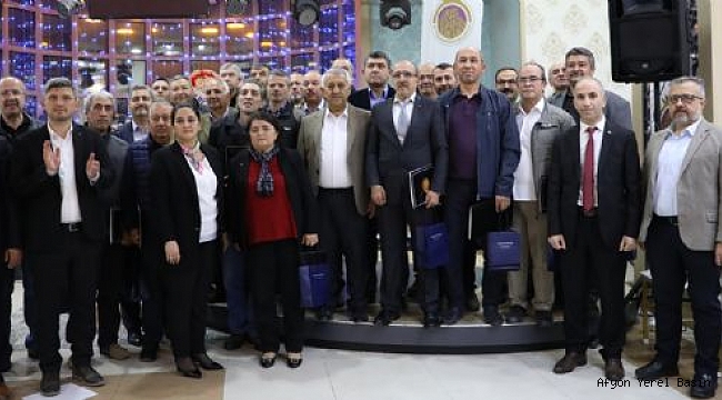 ZEYBEK BAŞKAN PERSONELİYLE İFTARDA BULUŞTU