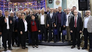 ZEYBEK BAŞKAN PERSONELİYLE İFTARDA BULUŞTU