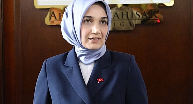 Afyonkarahisar Valisi Doç. Dr. Kübra Güran Yiğitbaşı Görevine Başladı