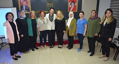 Başaran İYİ Parti Afyon Kadın teşkilatı ile bir araya geldi.