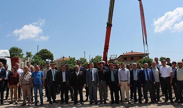 Dinar Yıprak Köyü Düğün Salonu Yapım Çalışmaları Başladı